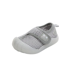 Male and female children's tennis shoes, baby soft soled walking shoes, breathable middle and young children's sports shoes