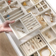 Plush jewelry storage box jewelry box rings earrings bracelets necklaces storage display shelf