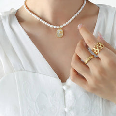 French Baroque freshwater pearl chain oval plate inlaid with zircon colored shell relief flower necklace