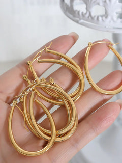 Elegant and niche design versatile ear buckles and accessories