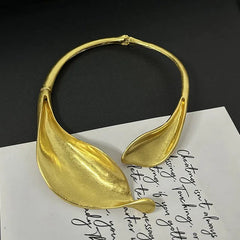 Metal leaf shaped flower bracelet bracelet
