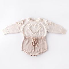 Baby handmade love sweater, knitted sweater, long sleeved jumpsuit, bag, buttocks, sweatshirt, crawling suit