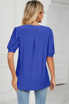 Casual V-neck solid color hollow bubble sleeve loose T-shirt top for women