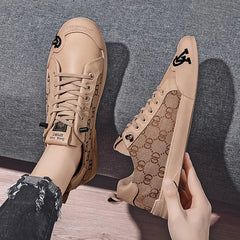 Men's shoes new summer trend casual board shoes versatile breathable thin youth white shoes, one foot canvas trendy shoes