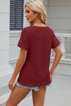 Solid color pocket V-neck loose short sleeved T-shirt top for women