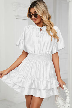 Solid color waist cinching loose V-neck lotus leaf dress for women